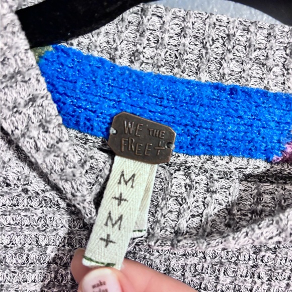 We The Free Beige Womens Cowl Neck Sweater with Multicolor Sleeve Accents - Picture 2 of 2